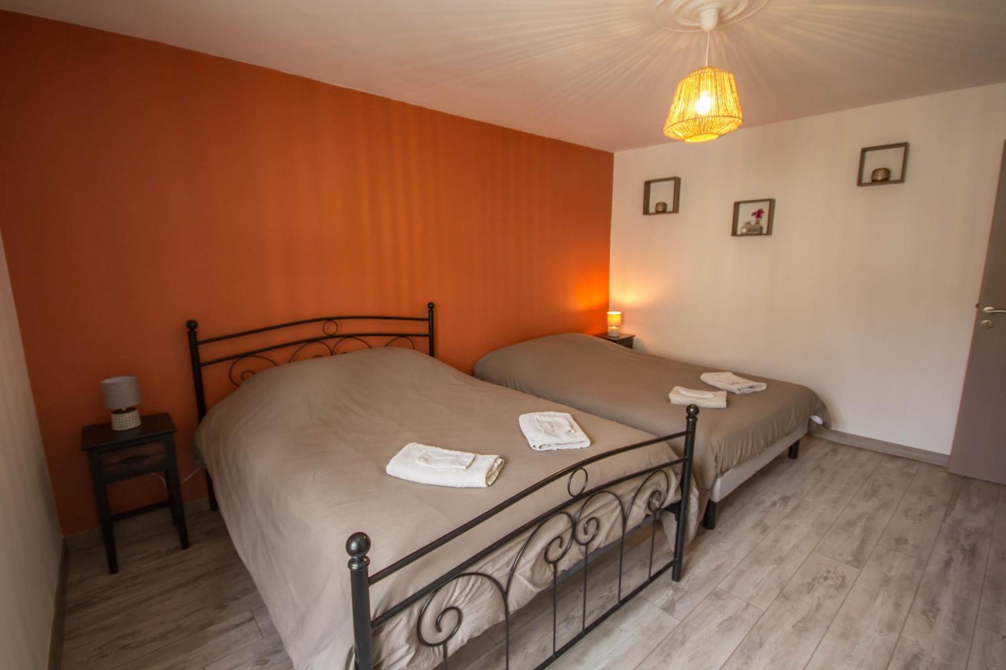 Les Chambres Touristique Julea Dienville Екстер'єр фото